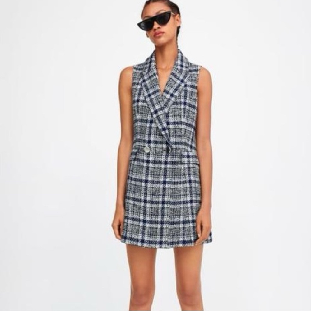 Zara Blue and White Plaid Sleeveless Coat
